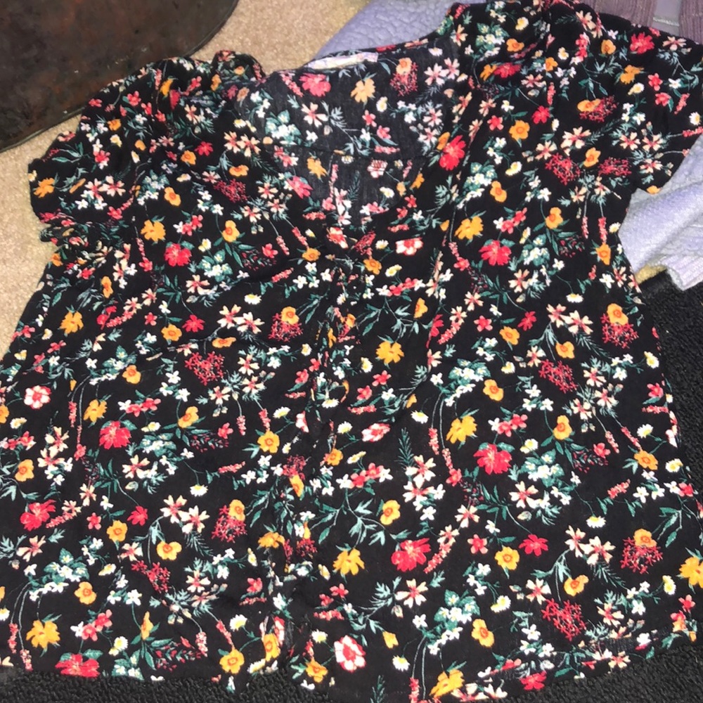 Floral top